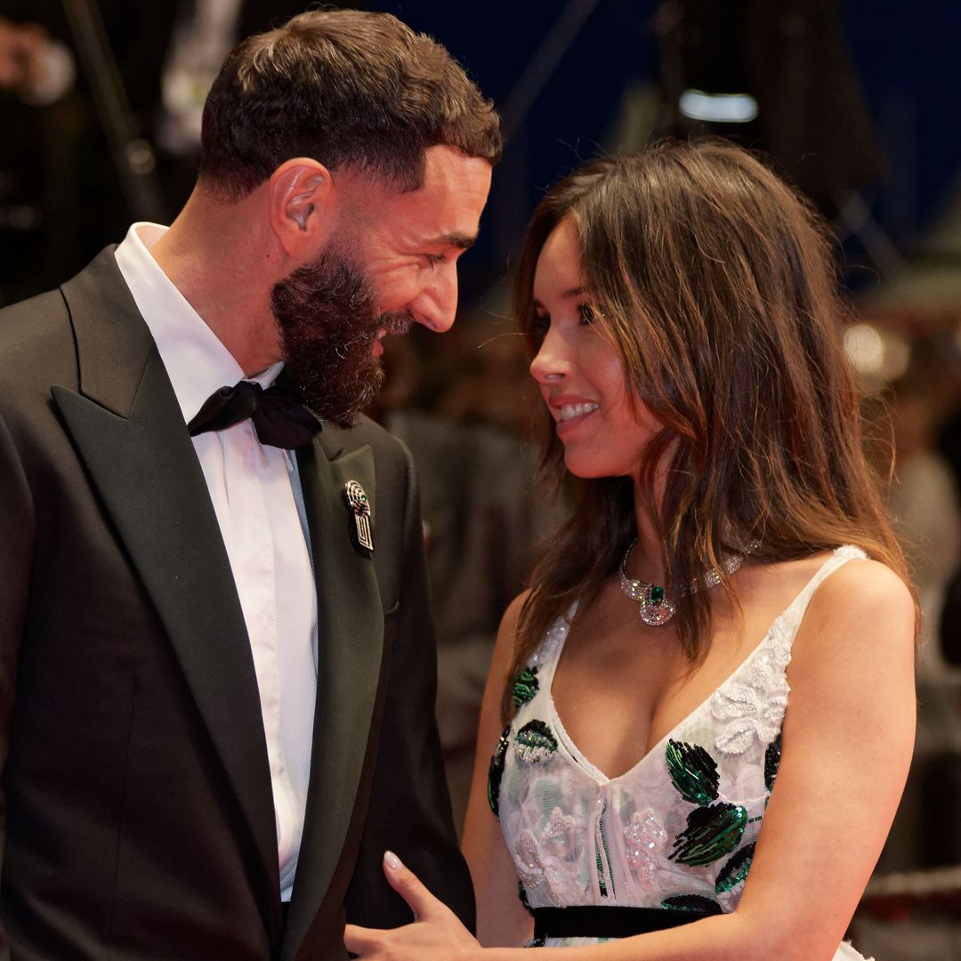 Karim Benzame y Lyna Khoudri debutan como pareja en la alfombra roja de Cannes