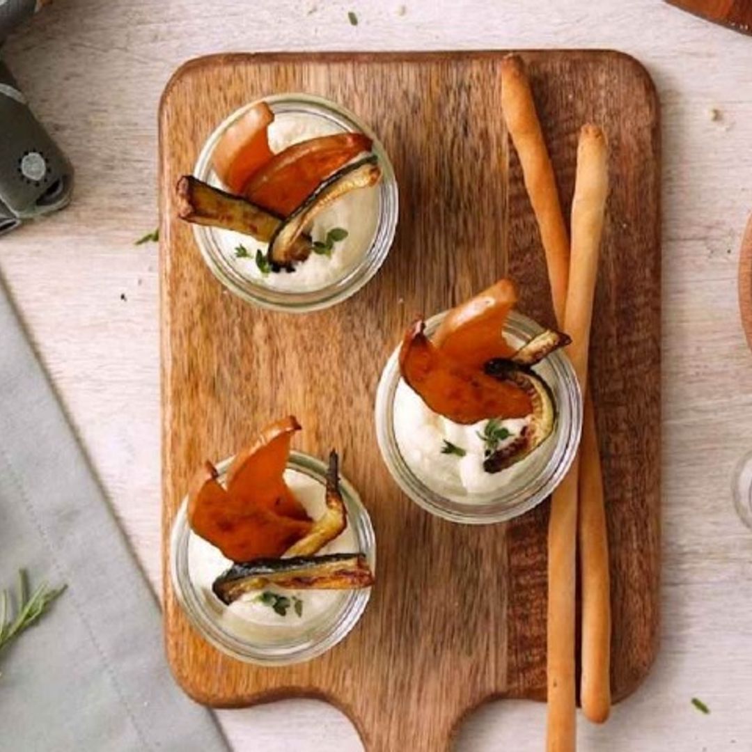 'Mousse' de queso y crujiente de verduras