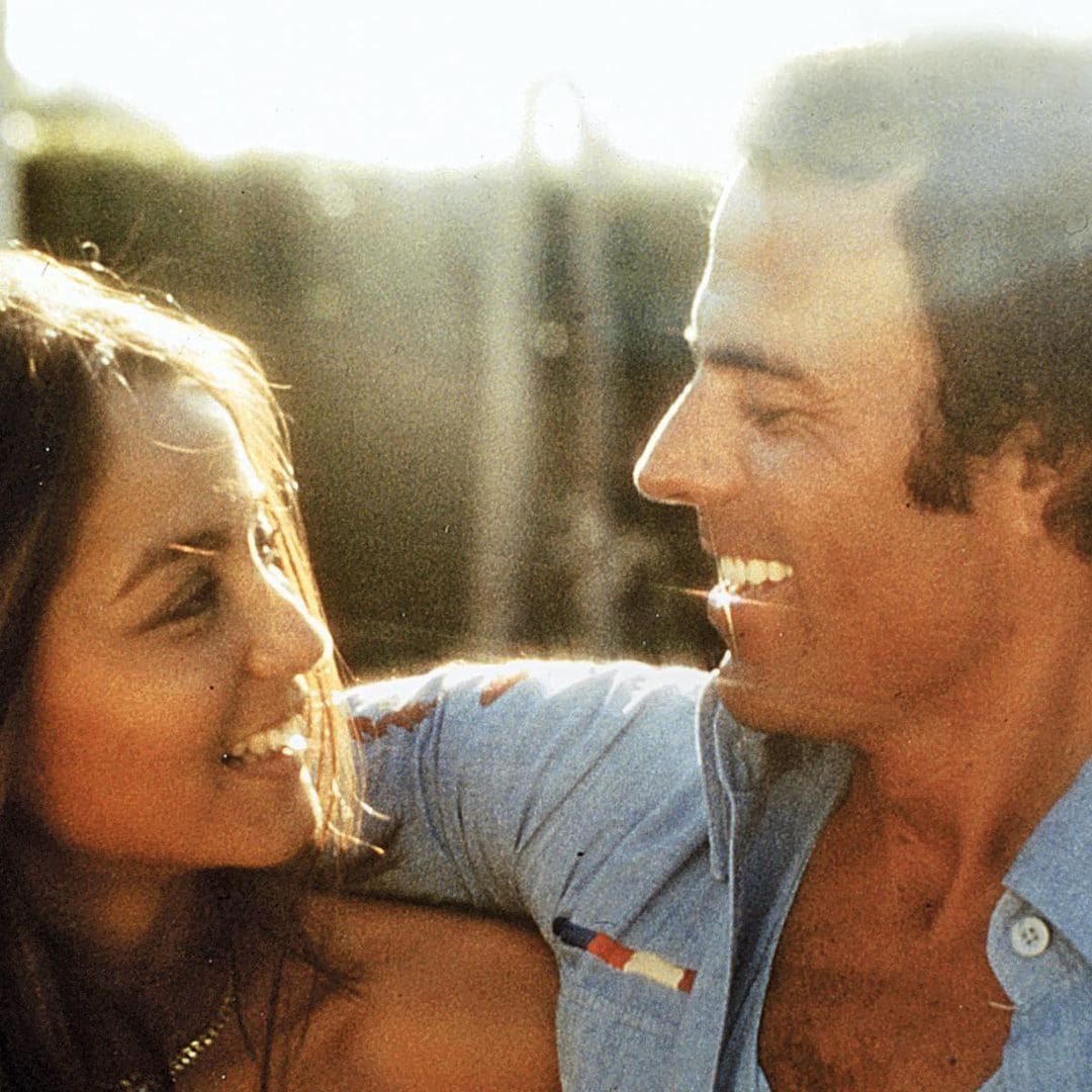 Isabel Preysler, la historia del primer gran amor de Julio Iglesias: ‘Fue un toque de fascinación. Tenía clase, era distinta…’