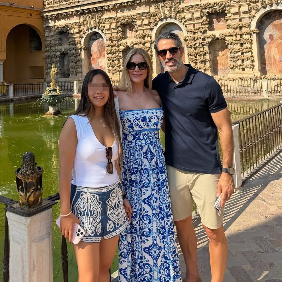 La historia de Alexia, la hija que Ingrid Asensio y Fernando Sanz adoptaron en China y que ya ha cumplido 17 años