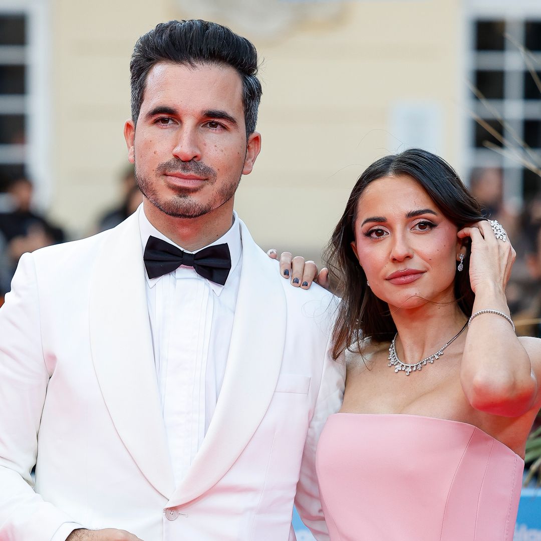 El escritor Javier Castillo pierde a sus padres con dos meses de diferencia: "Tan poco tiempo de asimilar el golpe"