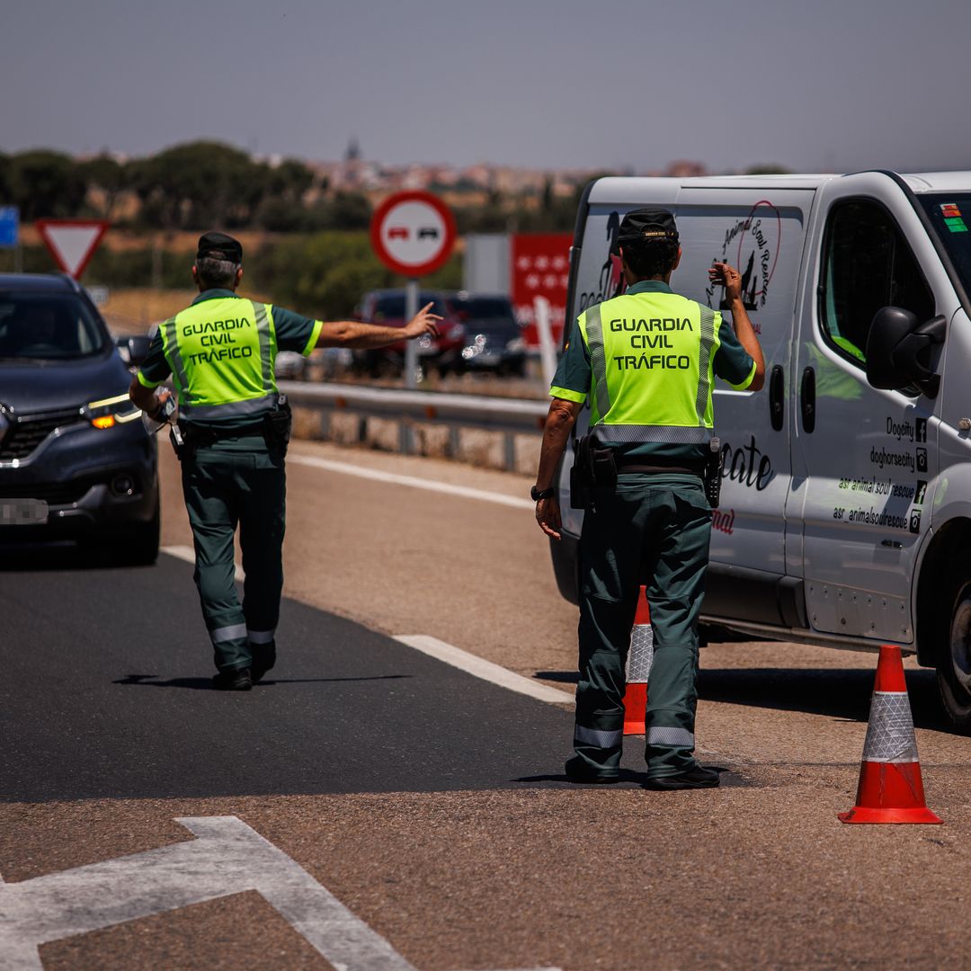 El objeto que la Guardia Civil busca en la guantera del coche y puede costarte una multa de 601 euros