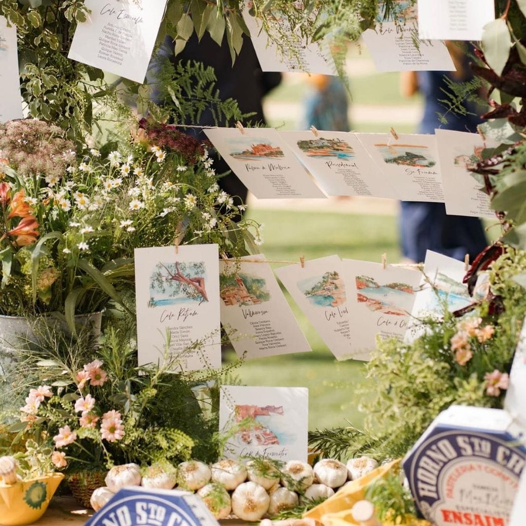 Ideas para diseñar un 'seating plan' con encanto y que todos los invitados a tu boda quieran hacerle fotos