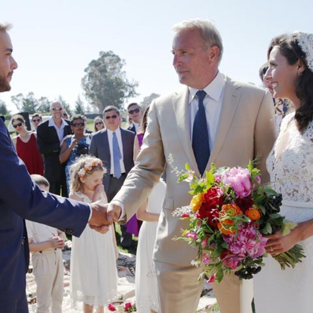 La boda con acento español de Annie Costner, la hija mayor de Kevin Costner