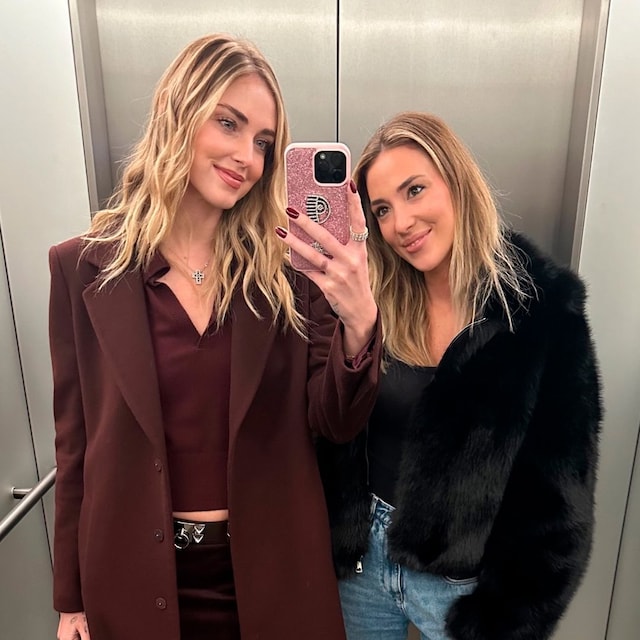 Plano entero  de Chiara Ferragni y Alice Campello en Milán