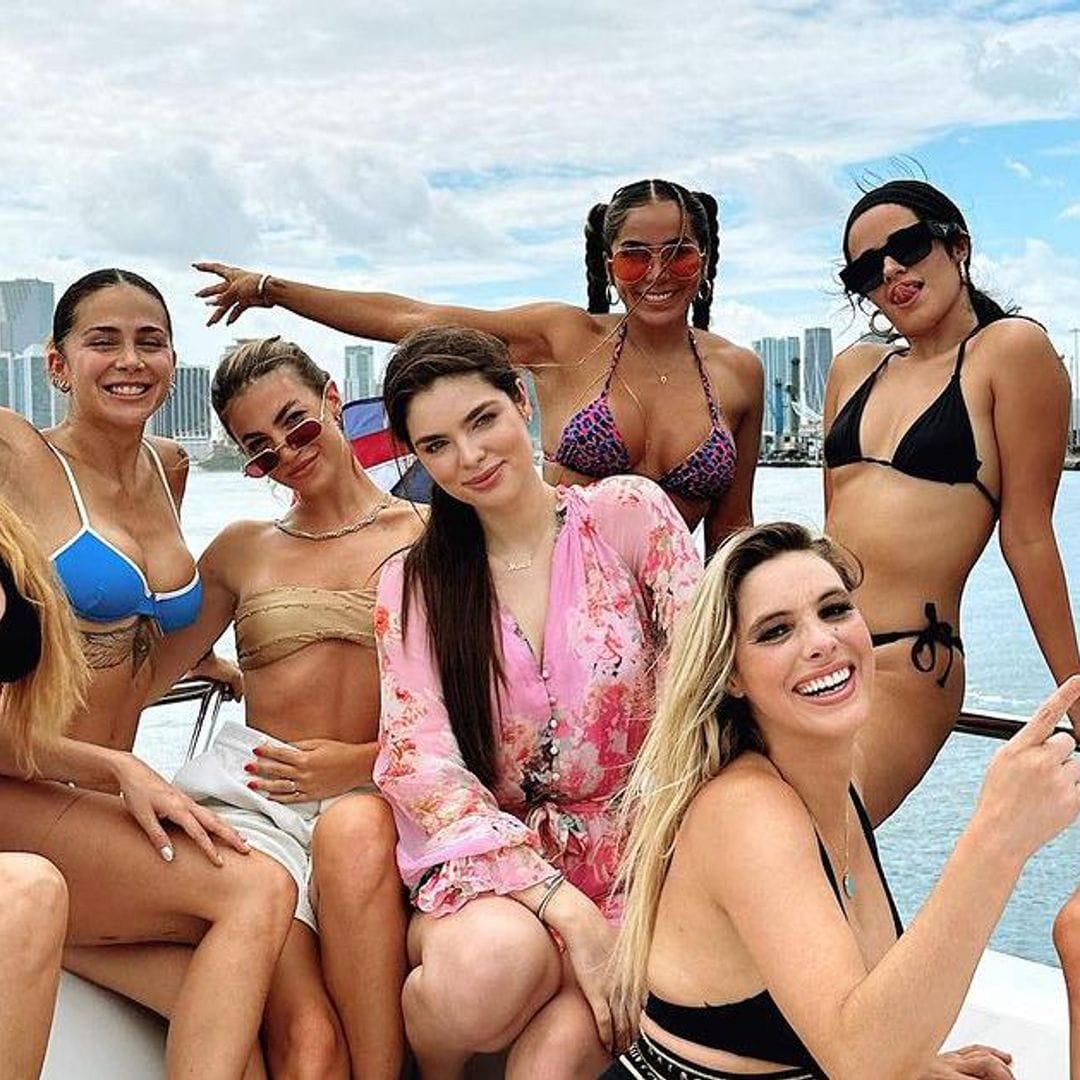 Nadia Ferreira y Marc Anthony despiden el verano con una fiesta entre amigos a bordo de su yate