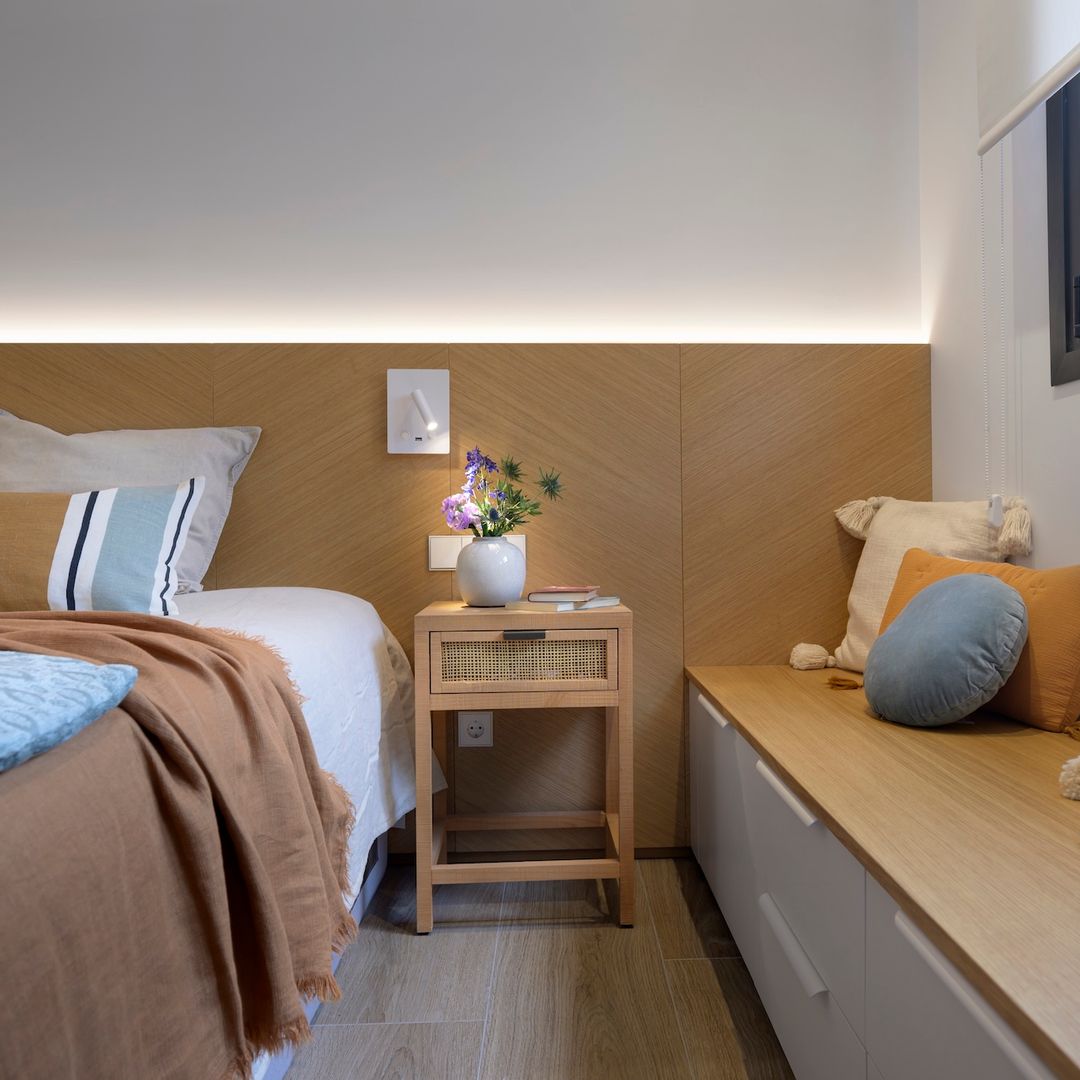 Del cristal a la madera listonada: 10 ideas de cabeceros para dormitorios con estilo y funcionalidad