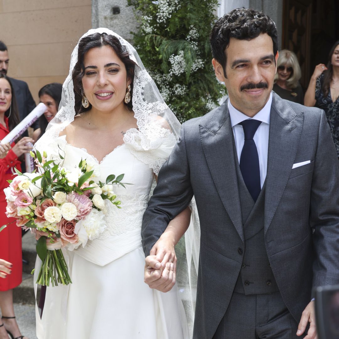 La familia García Obregón se reúne en la boda de Marta e Iago: todos los detalles del enlace celebrado en La Granja
