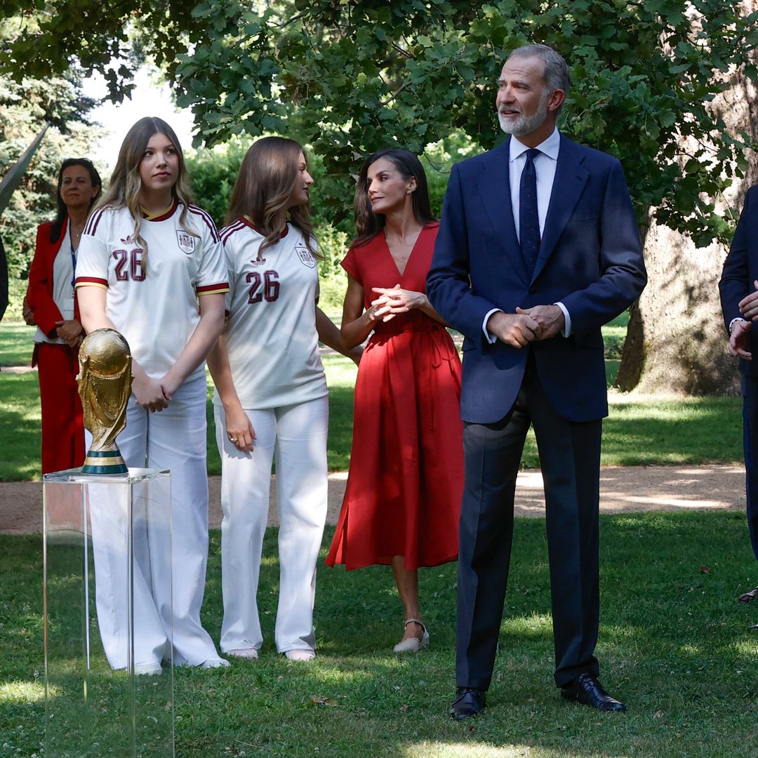 El rey Felipe emociona en su discurso a la Selección con un guiño a sus hijas, Leonor y Sofía: "Algunas erais unas bebés"