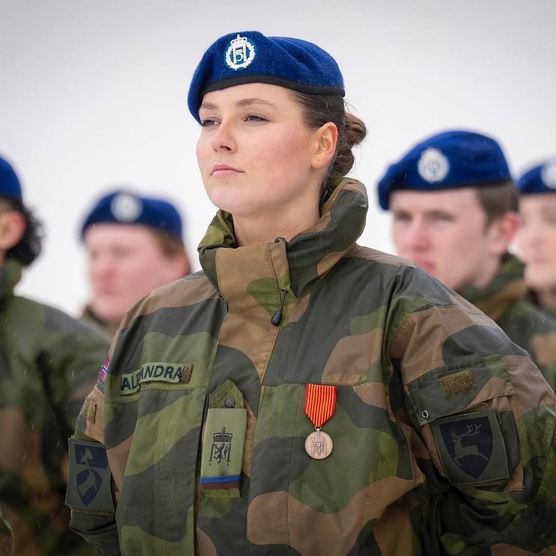Graduación militar Ingrid de Noruega