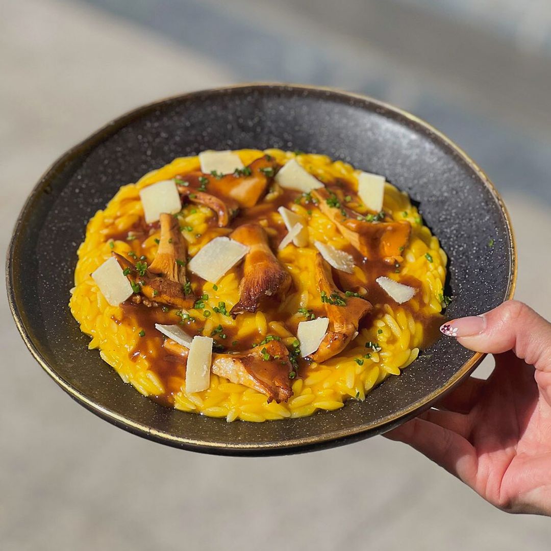 Falso risotto de calabaza con xixa hori de temporada y jugo de carne. Café de la Concha, San Sebastián