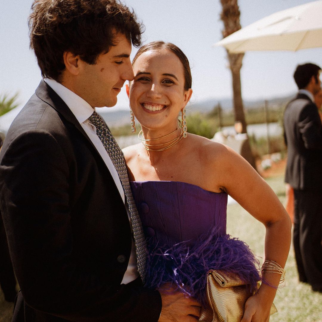 Así está haciendo la diseñadora Paloma Reguillo su propio vestido de novia