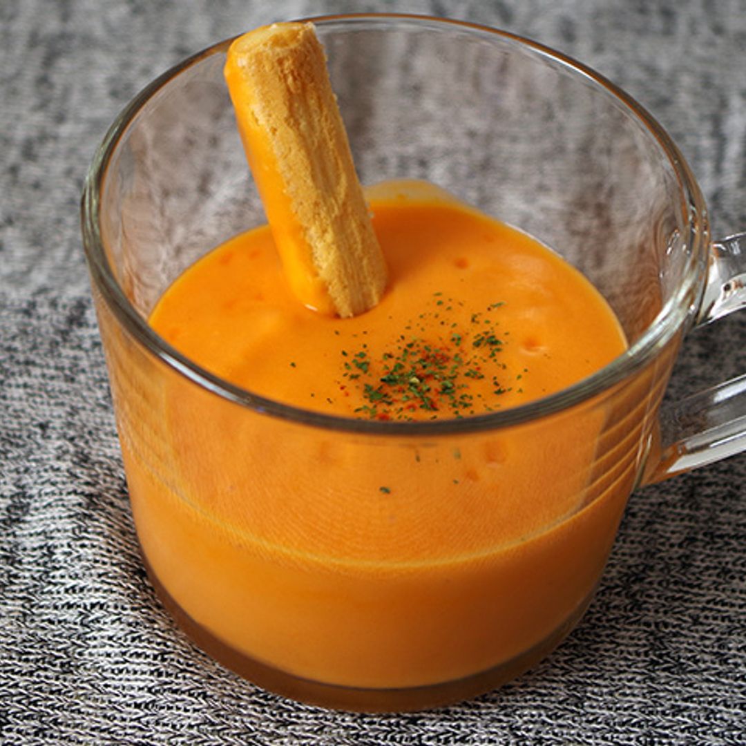 ¿Cómo hacer salmorejo de setas y trufa?
