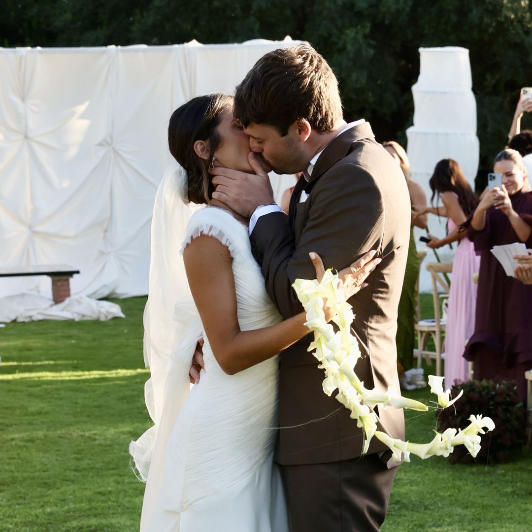 PRIMICIA. ¡Ya se han casado! Primera imagen de Anna Padilla y Mario Cristóbal tras el 'sí, quiero'