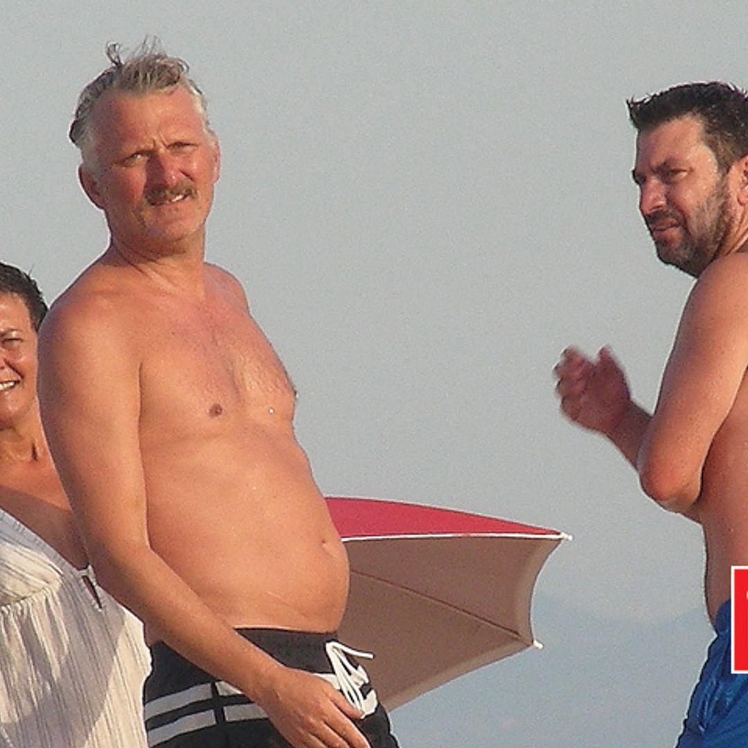 EXCLUSIVA: Arturo Valls y Eva Hache, dos amigos que disfrutan del sol de Cádiz en familia
