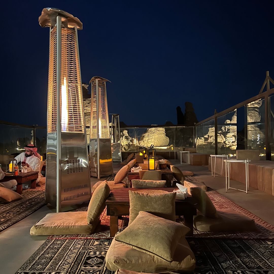 Observación de estrellas en Al Gharameel, AlUla, Arabia Saudí