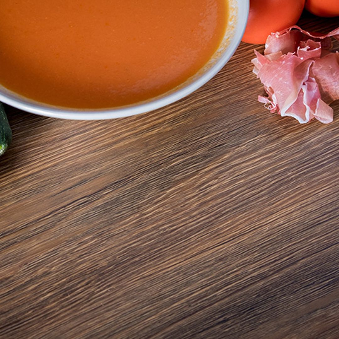 Bombones de salmorejo con thermomix, una forma diferente de probarlo
