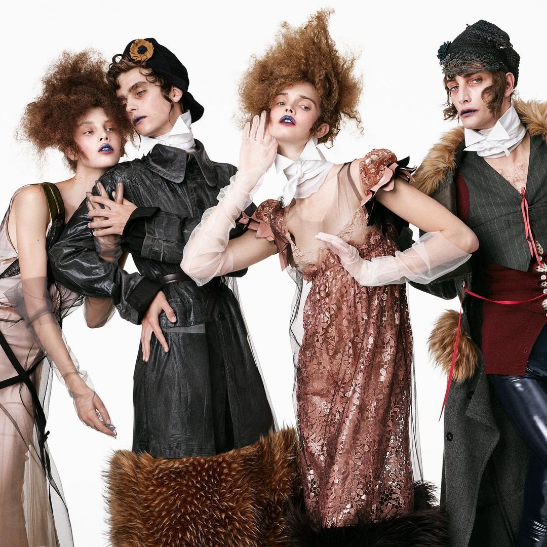 Lo dice la primera colección de John Galliano para Zara: las chaquetas napoleón son la gran tendencia del otoño 2026