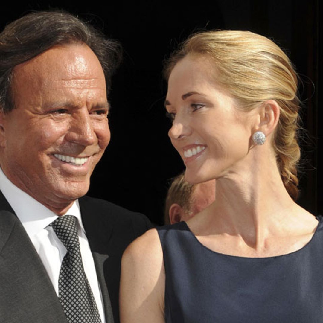 Julio Iglesias niega que vaya a vender su casa malagueña de Ojén