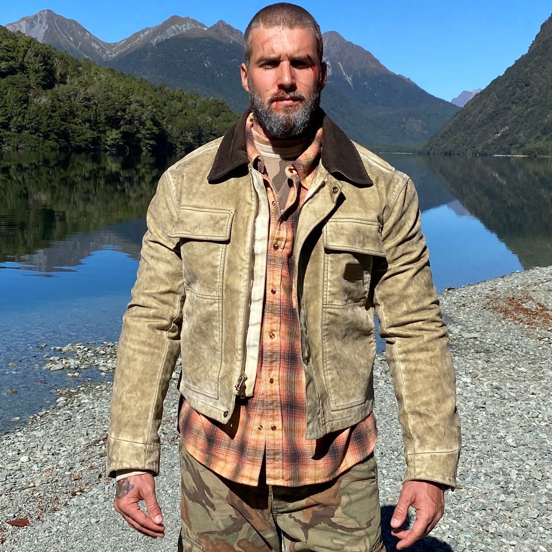 Hablamos con Joel Abadal, el actor español que arriesga la piel por Brad Pitt y conquista a Hollywood: "Oírle decir mi nombre ante los medios, me superó"