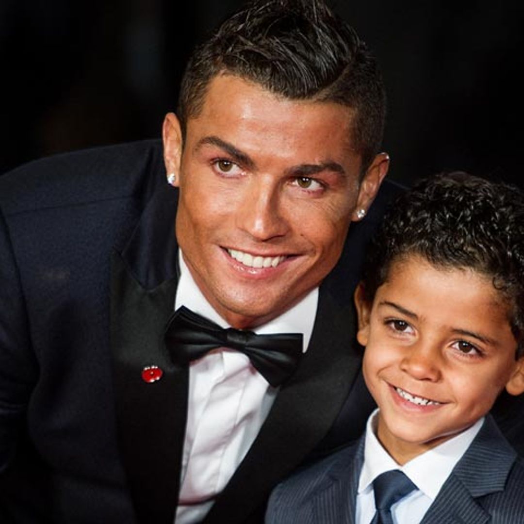 No sólo Cruz, hijo de Beckham, demuestra su talento cantando, ¿has escuchado al niño de Ronaldo?