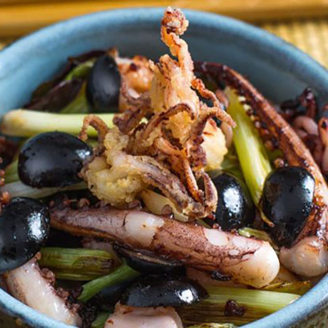 Salteado de calamar y aceitunas