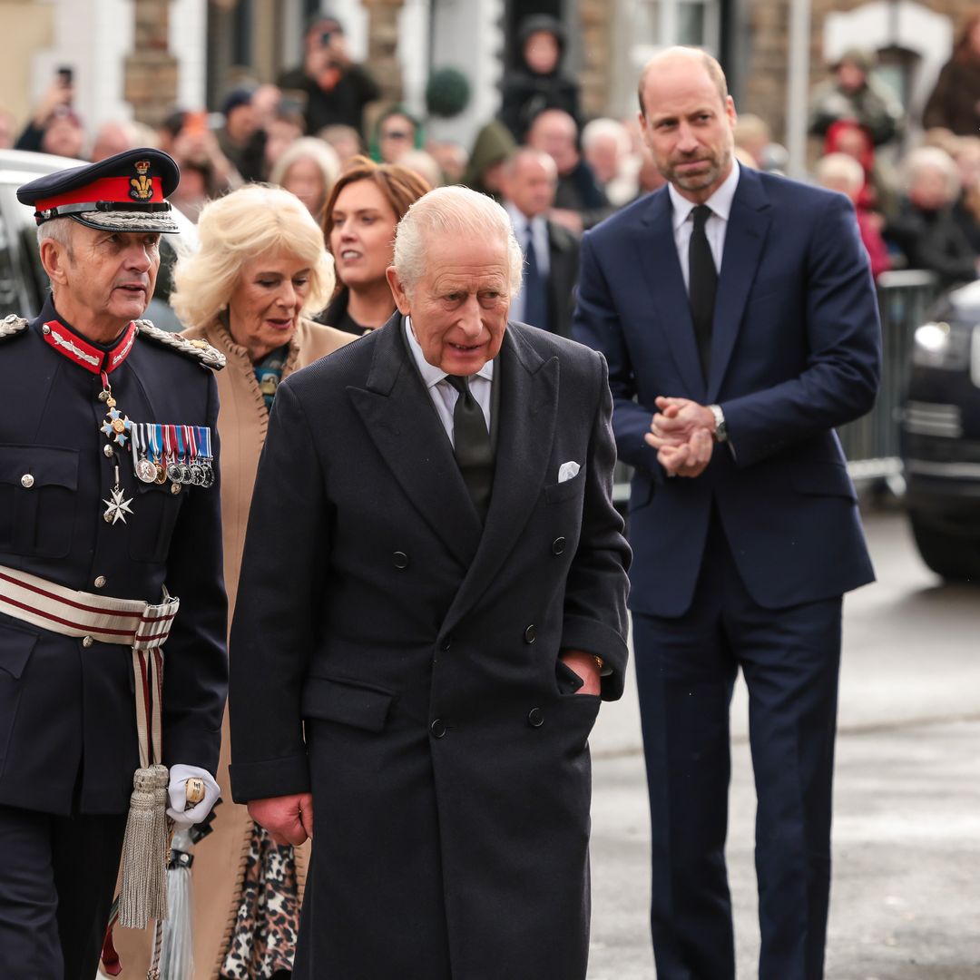 La tragedia que atravesó a tres generaciones Windsor reúne de forma insólita al rey Carlos III y al príncipe Guillermo
