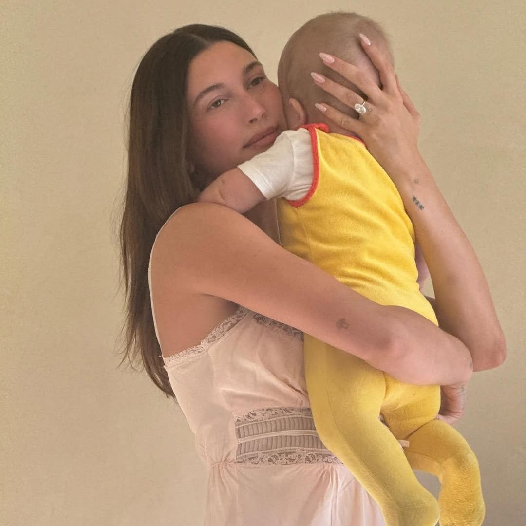Hailey Bieber revela por primera vez que estuvo al borde de la muerte durante el parto: 'Fue una locura'