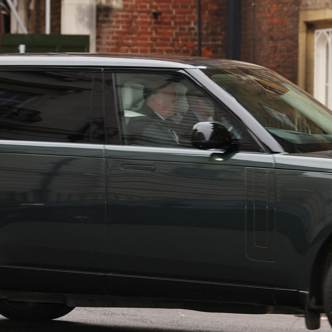 Andrés Mountbatten-Windsor y Sarah Ferguson reaparecen en el bautizo de su nieta tras perder todos sus títulos