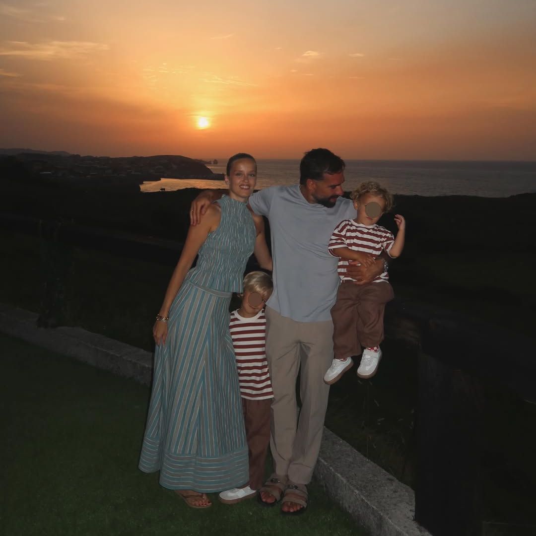 El álbum más especial de Dani Carvajal y Daphne Cañizares: aniversario de boda, familia y un destino de ensueño