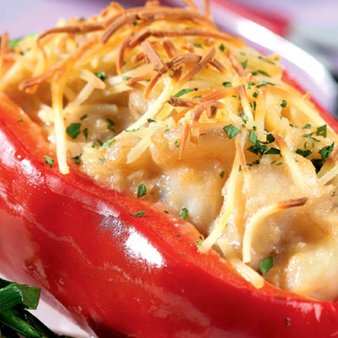 Pimientos rojos rellenos de bacalao y gambas