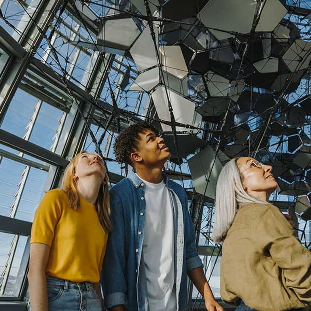 Mirador torre Glòries: 3 experiencias que te harán mirar Barcelona como nunca