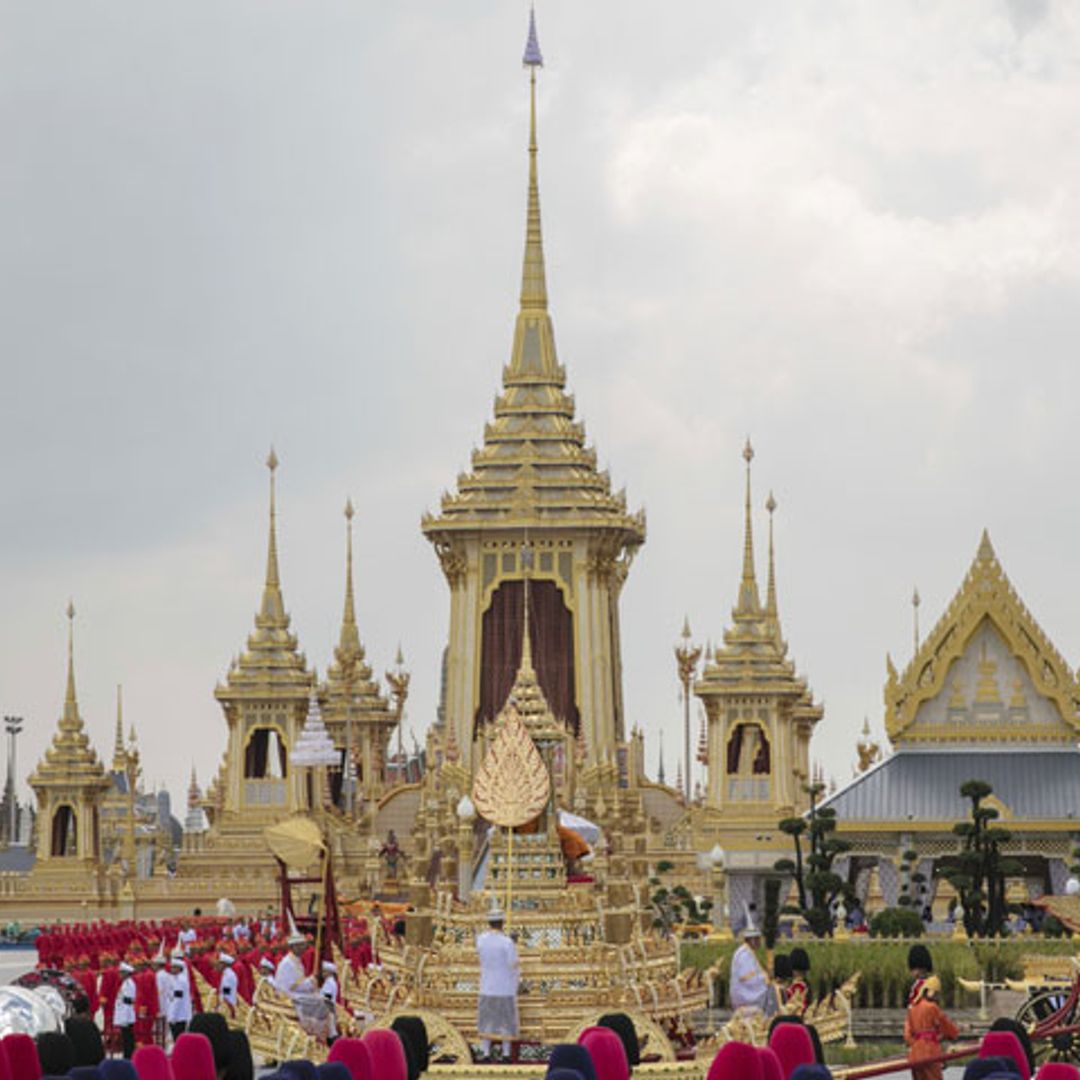 Así es el espectacular monumento funerario del rey de Tailandia