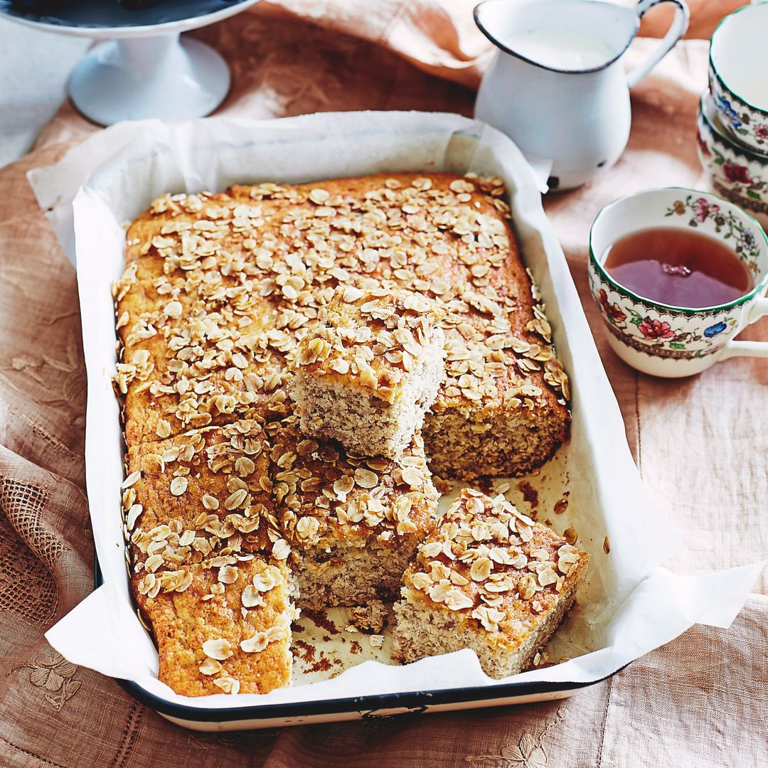 Saludable y sin azúcar: la receta de bizcocho de avena sencilla, rica y fácil de preparar