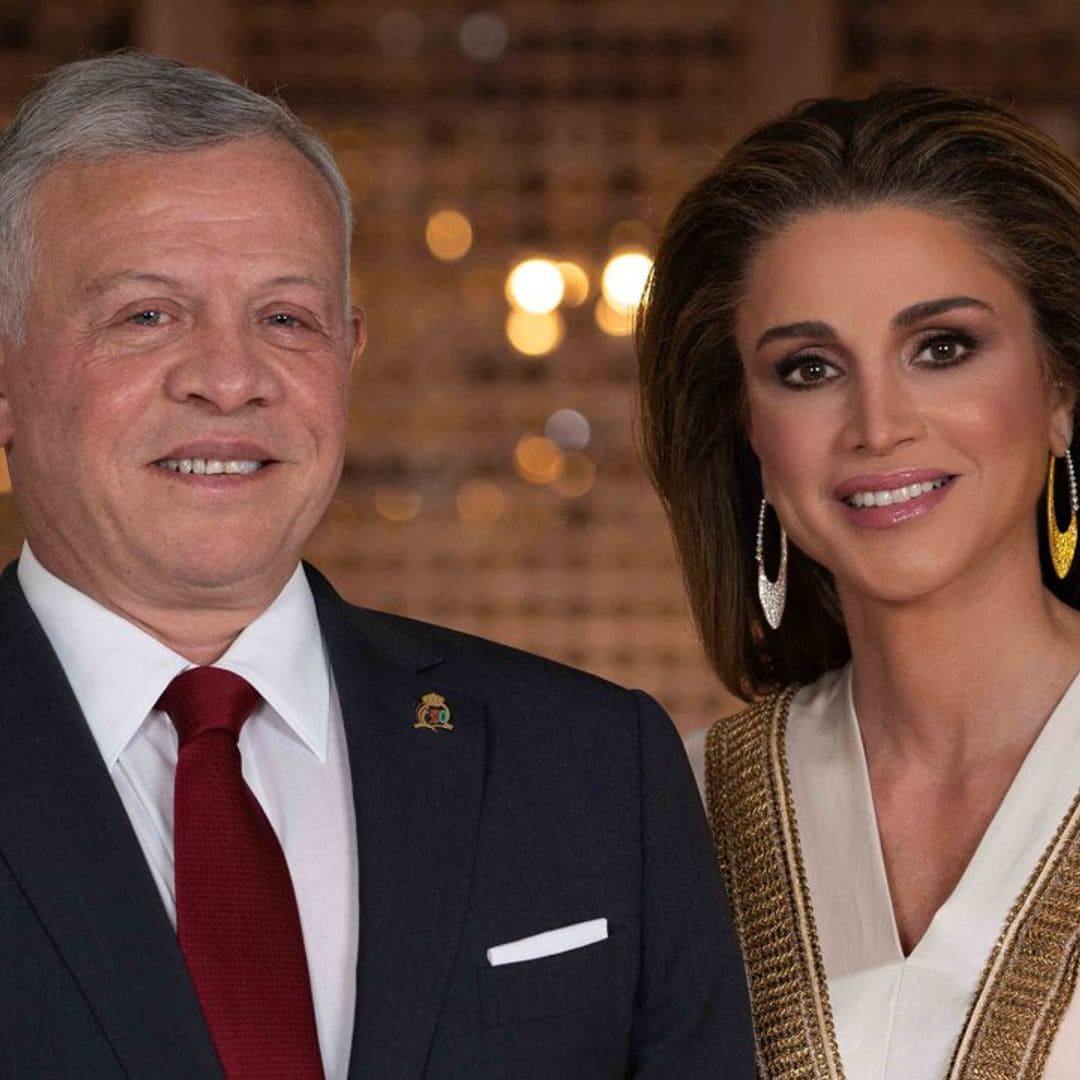 Carlos y Camilla visitan a los reyes Abdalá y Rania de Jordania, mientras la Reina de Inglaterra vuelve al trabajo en Windsor