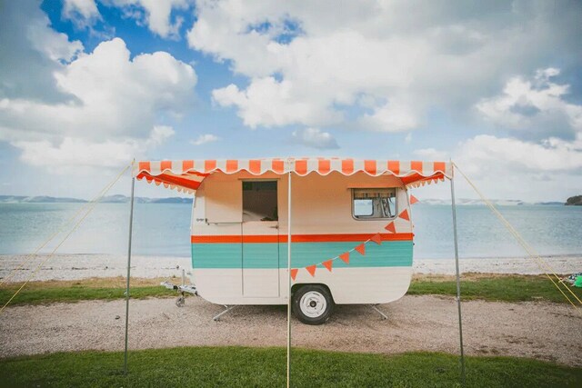 airbnb