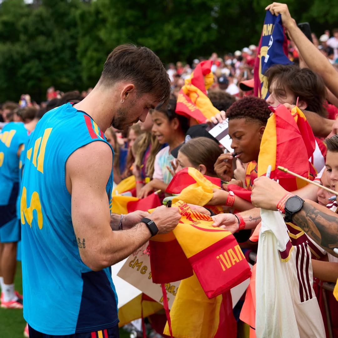 La Selección española firmado autógrafos en Chattanooga, una ciudad del estado de Tennessee,