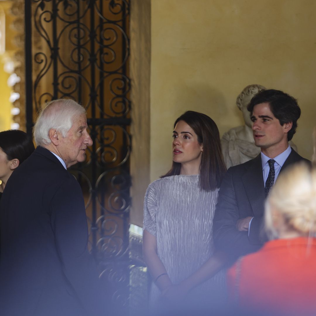 En la fotografía, parte de la familia Alba, entre ellos: Fernando Fitz-James Stuart y Tana Rivera