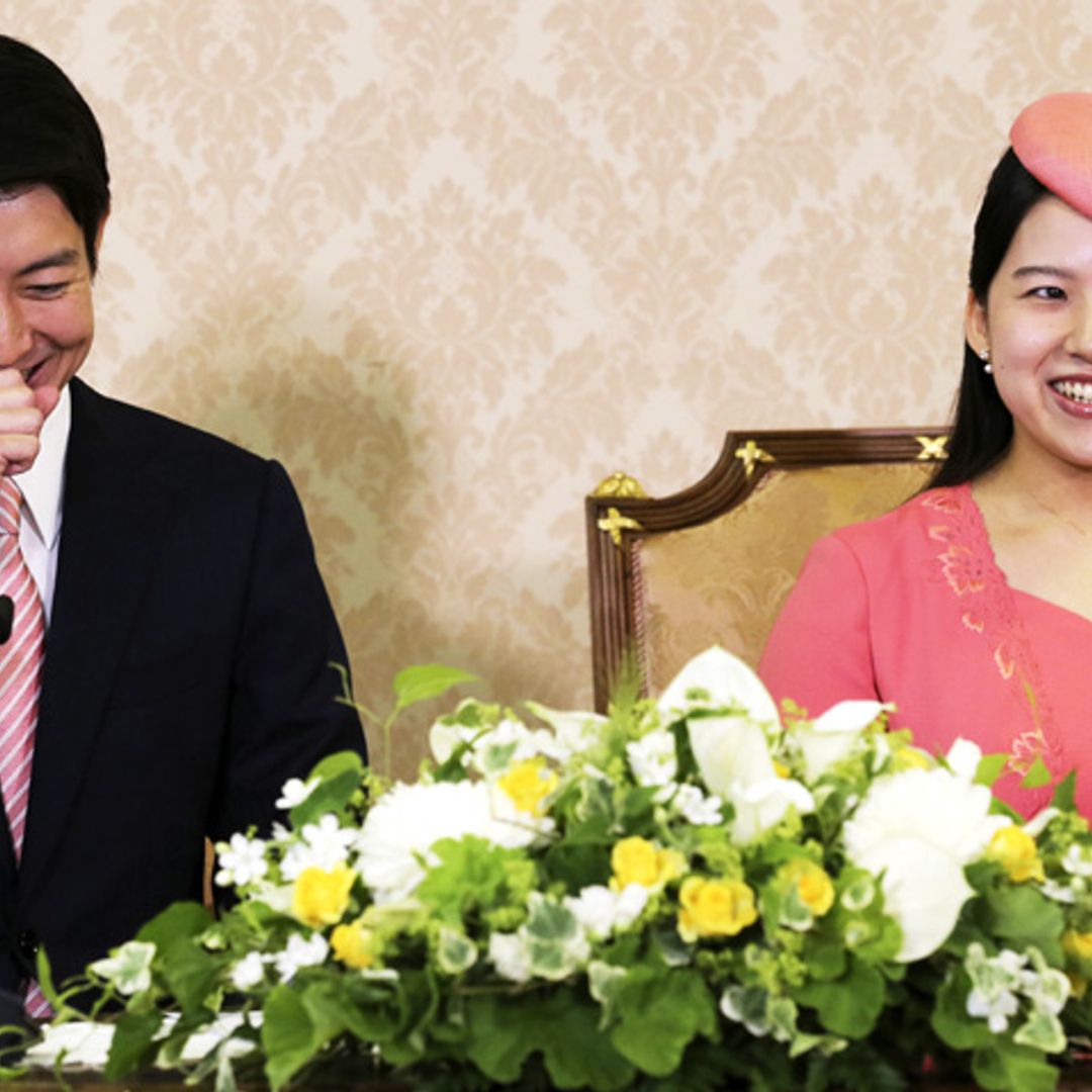 La princesa Ayako presenta a su prometido, con quien se casará en octubre