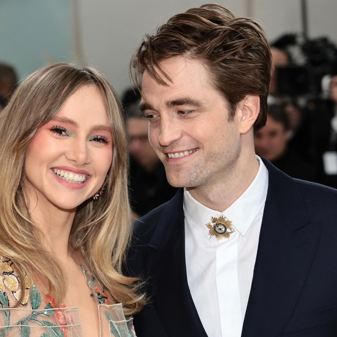 ¡Ya son papás! Suki Waterhouse y Robert Pattinson se dejan ver con su bebé