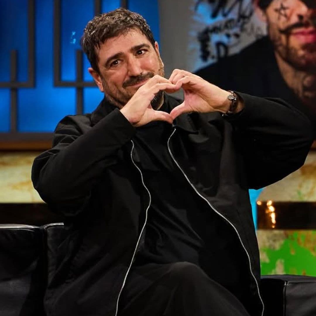 Antonio Orozco emociona en 'La Revuelta' al mandar un mensaje en inglés a su hijo Jan, que vive en Reino Unido