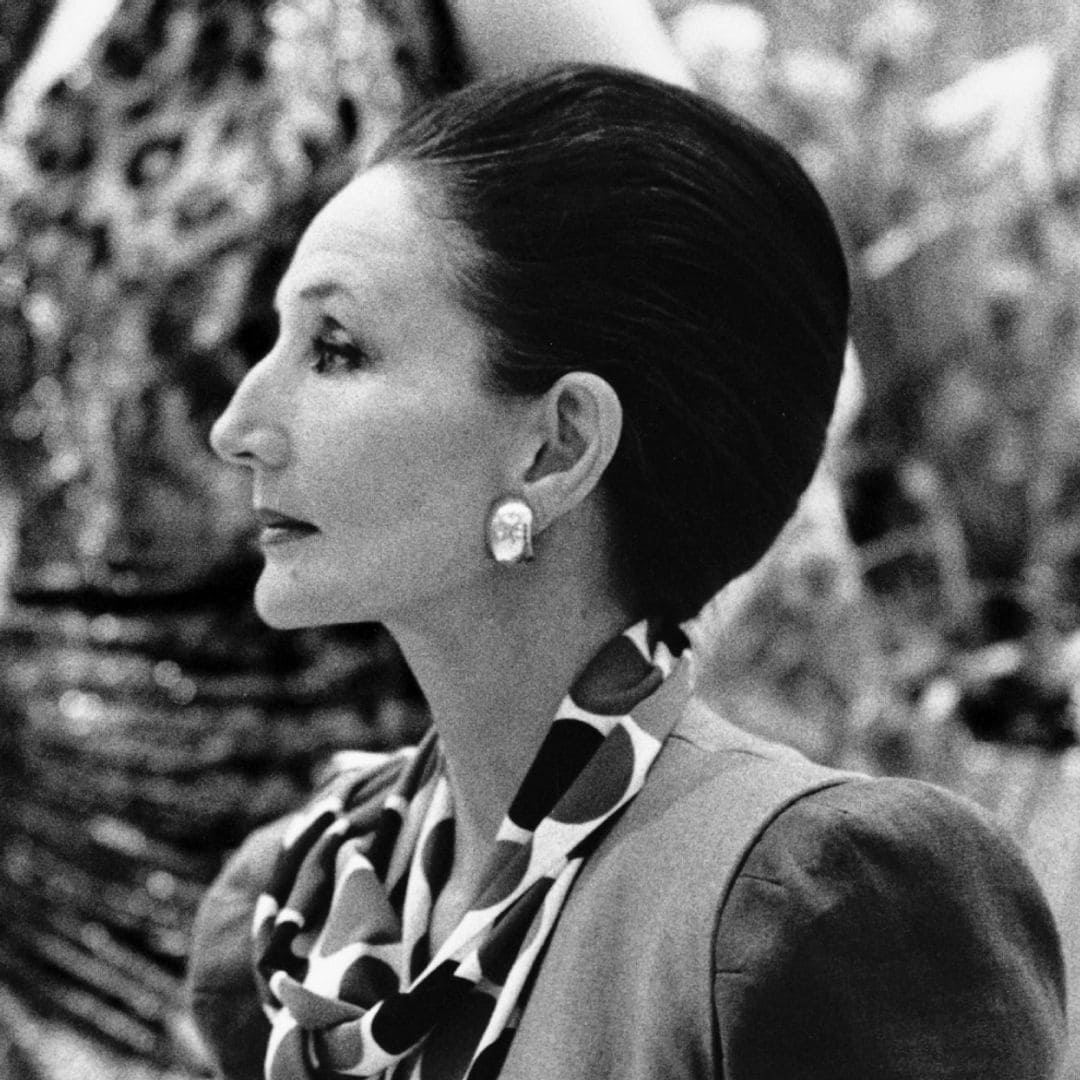 Muere Jacqueline de Ribes, el "unicornio de marfil" de Saint Laurent y la "última reina de París", a los 96 años