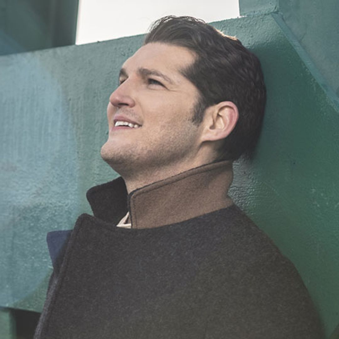 Manu Tenorio habla con HOLA.com de su nuevo 'single': 'Es la primera canción que compuse después del trauma que viví'