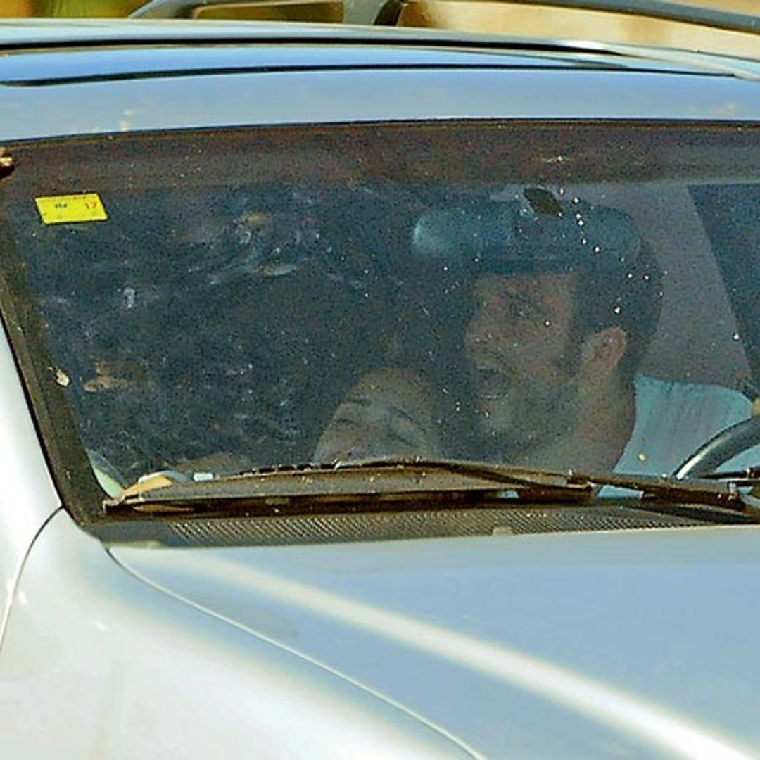 En ¡HOLA!, el divertido safari de Aless Lequio Jr. y su novia Francisca al cumplir su primer año juntos