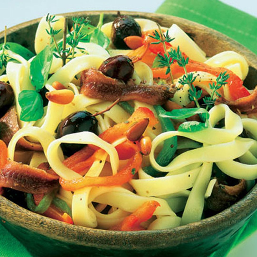 'Fettuccine' con anchoas