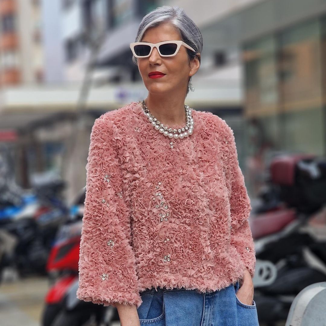 Estos son los trucos de experta que aprendí de mi madre para ir siempre cómoda y elegante si tienes más de 60 años