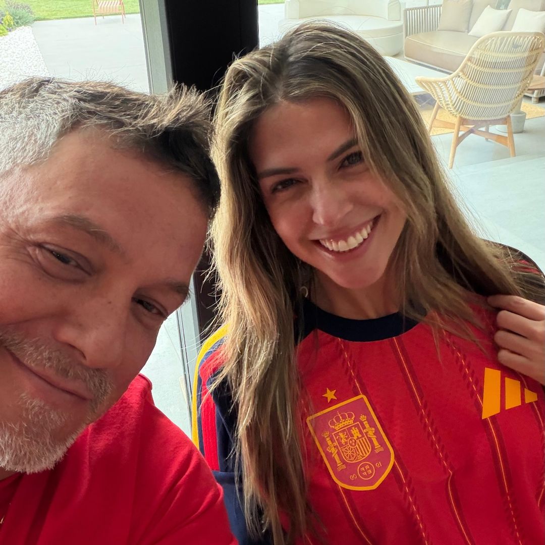 De Alejandro Sanz con Stephanie Cayo a Javier Bardem, así han celebrado el pase de La Roja a cuartos