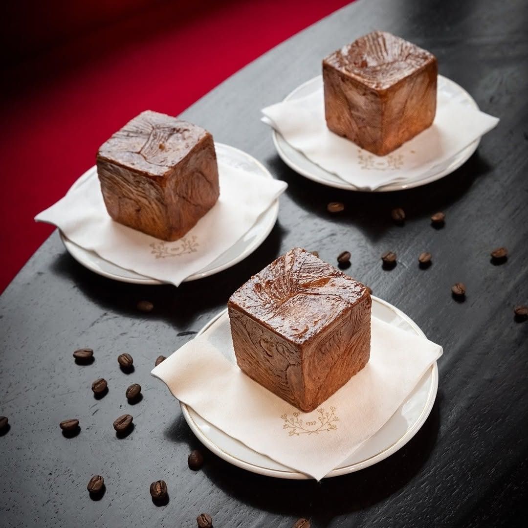 Cubik, versión cúbica del croissant clásico creada en la Farmacia del Cambio de Turín, italia