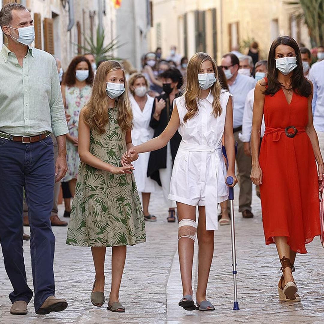 Un paseo por la cultura mallorquina: los Reyes y sus hijas, cómplices y cercanos en su primera salida
