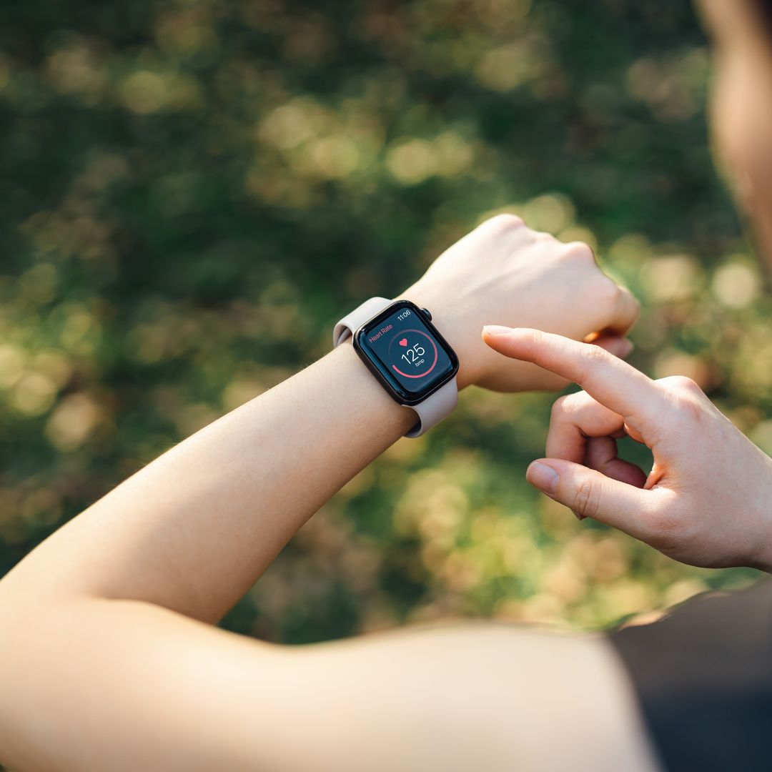 No dejes de mantenerte en movimiento con un smartwatch acompañándote a todos lados.
